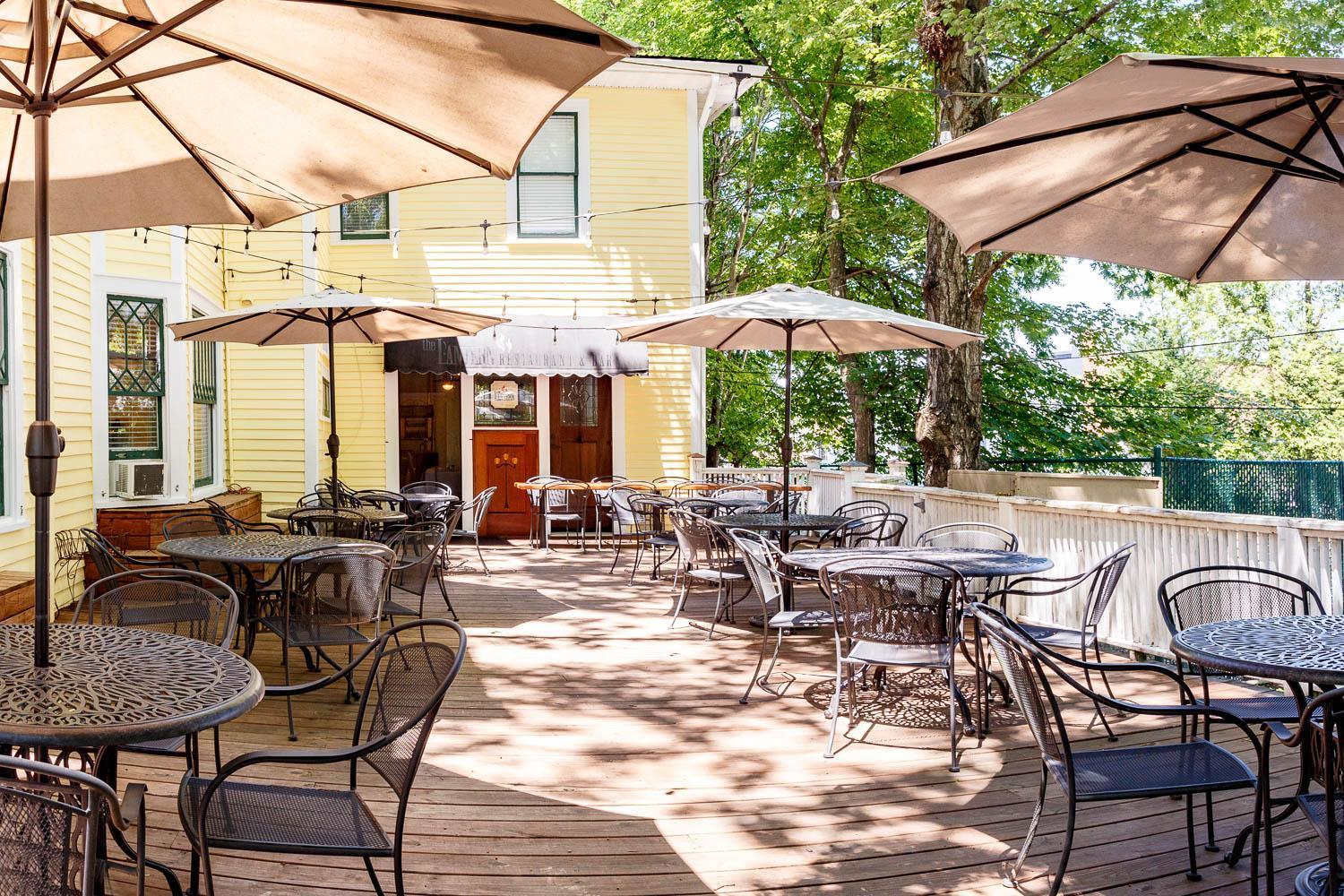 The Charleston Inn Hendersonville Nc Exterior photo